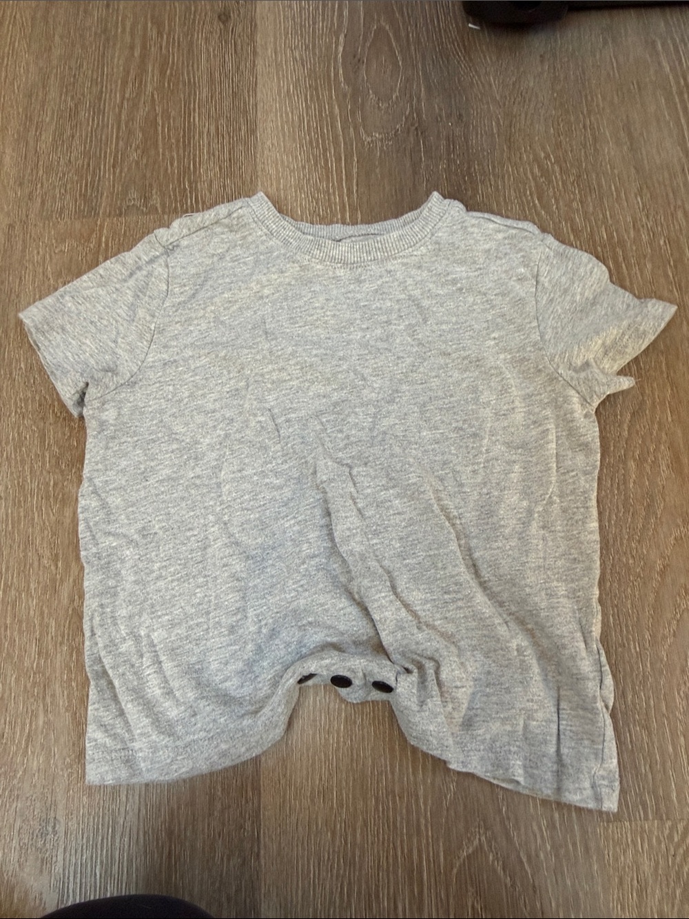 Old Navy Gray Short Sleeve Crewneck Tee for Kids